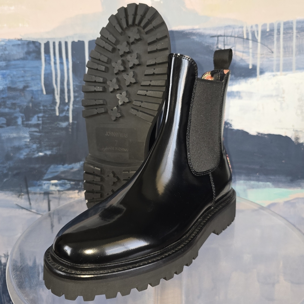 NWOT Johnny Was Tate Chelsea Boot Black Leather Boho Chic Floral Sz 7 $368